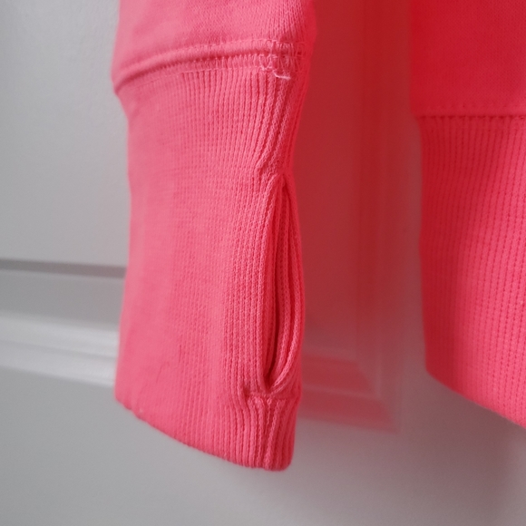 ♡SOLD♡ TEK GEAR PINK THUMB HOLE SWEATSHIRT top crew neck Size Medium - Picture 4 of 7